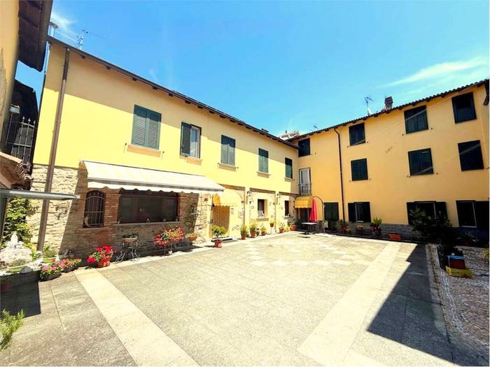 Casa con 6 locali in vendita in Centro, Borghetto di Borbera