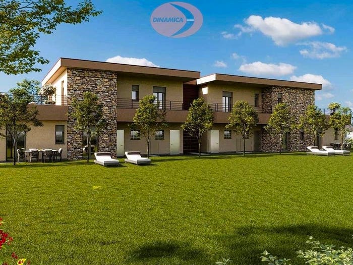 Appartamento quadrilocale in vendita in Via Volta, Rogoredo Valaperta Rimoldo, Casatenovo