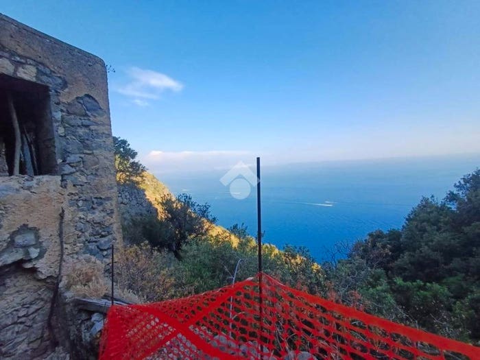 Casa trilocale in vendita in Via dell' Amore, Furore