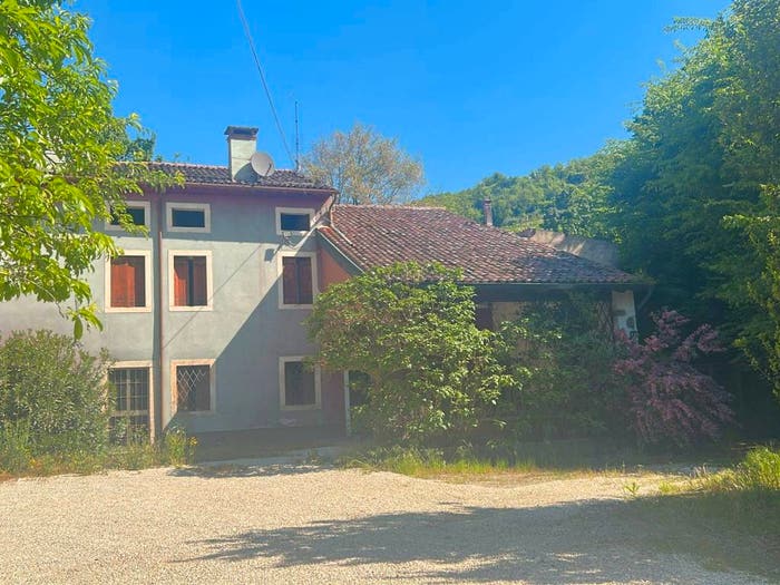 Casa con 6 locali in vendita in Via Capo di Sopra, Centro, Gambellara