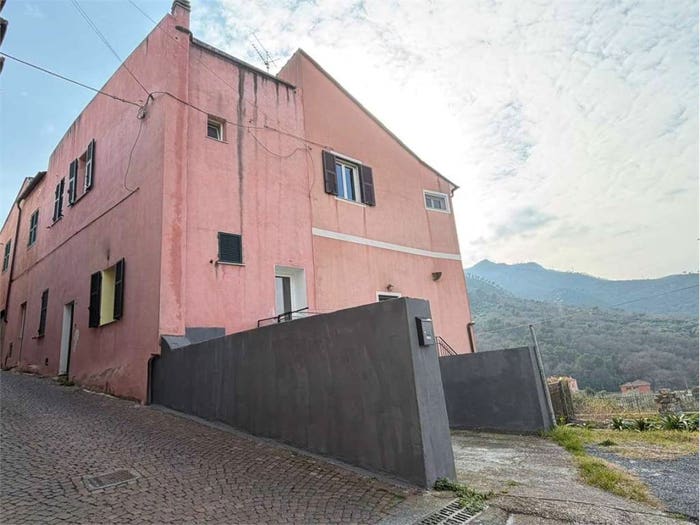 Casa quadrilocale in vendita in Via alla costa, San Fedele Lusignano, Albenga