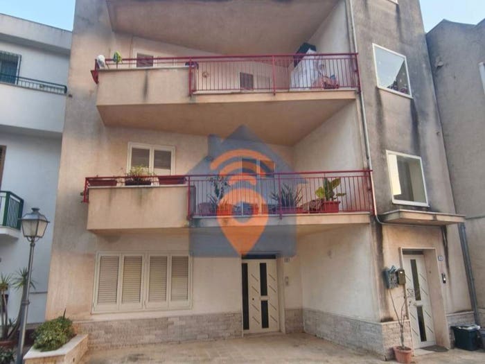 Appartamento con 6 locali in vendita in Via del Popolo, Partanna