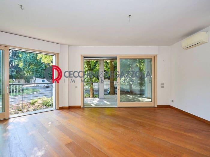Appartamento quadrilocale in vendita in Via Degli Alerami, San Siro, Milano