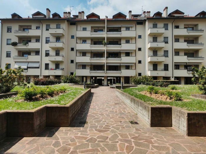 Appartamento trilocale in vendita in Via Luigi Calori, Centro, Locate di Triulzi