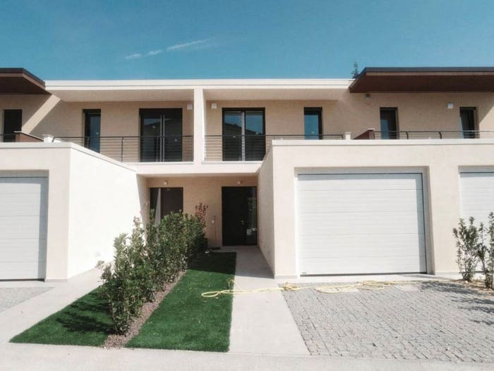Casa quadrilocale in vendita in Via Adriano, Rivoltella, Desenzano del Garda