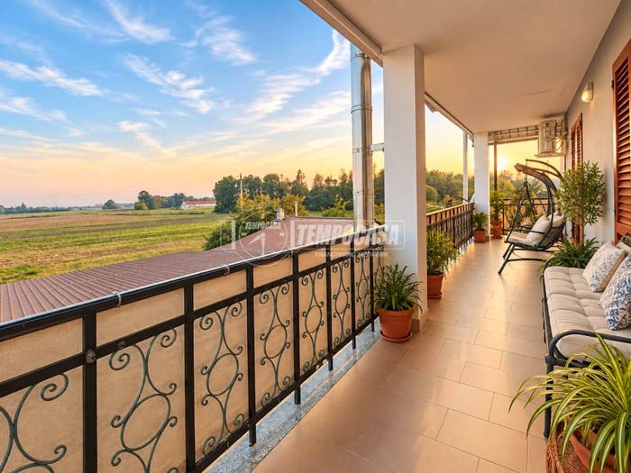 Appartamento quadrilocale in vendita in Strada OZEGNA VECCHIA RIVAROLO, Ozegna