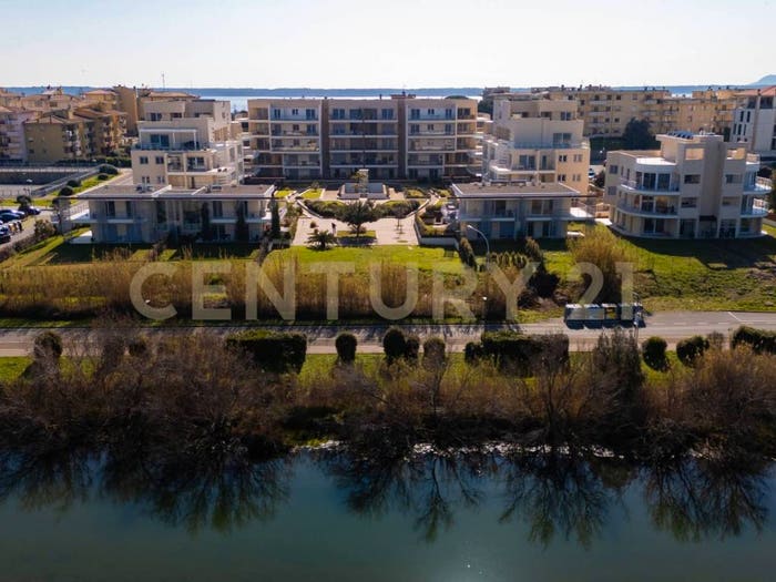 Appartamento trilocale in vendita in Via Giovanni Falcone, Centro, Orbetello