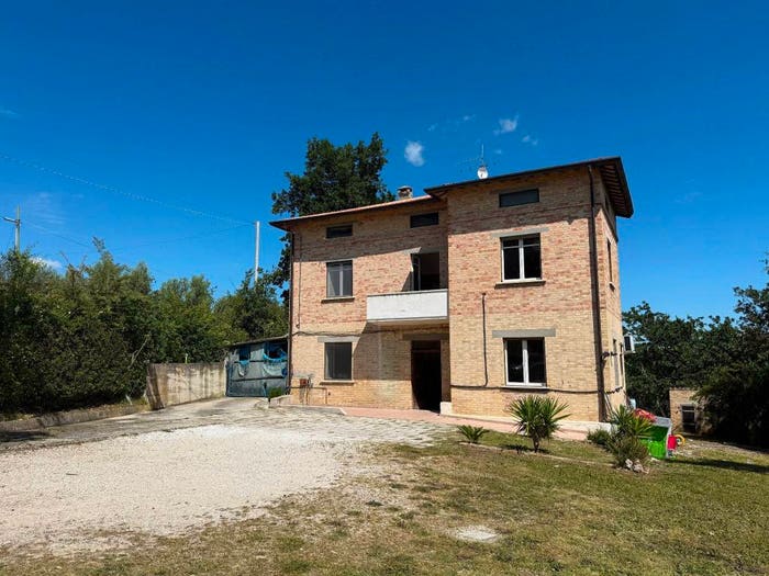 Casa con 5 locali in vendita in Contrada San Giuseppe, Controguerra
