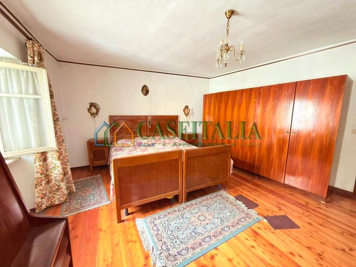 Appartamento con 5 locali in vendita in Via Aosta, Andrate