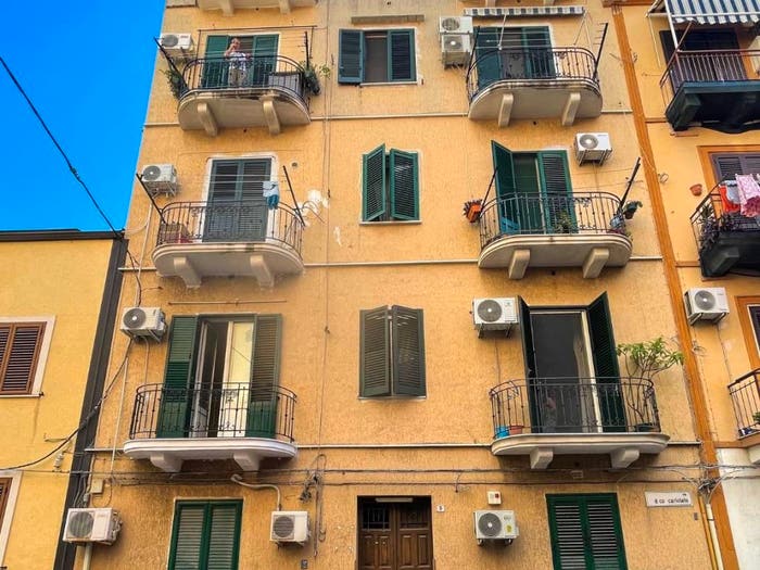 Appartamento quadrilocale in vendita in Via Domenico Cariolato, Malaspina, Palermo