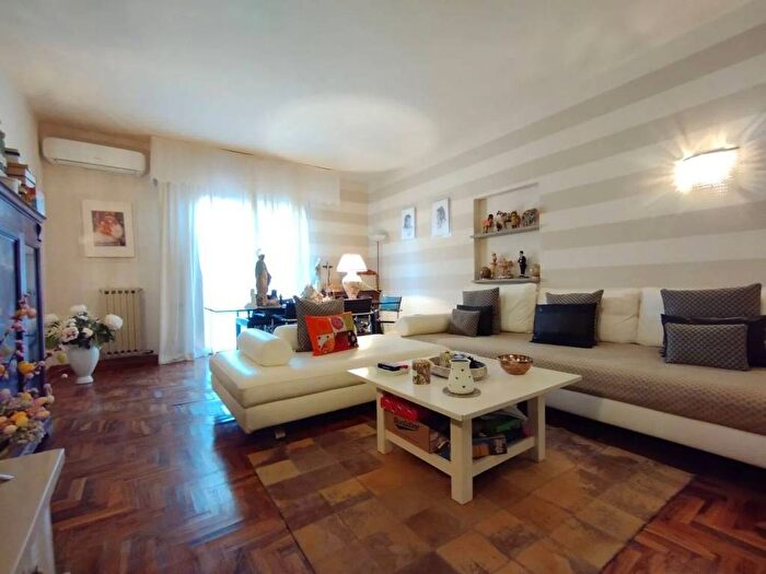 Appartamento quadrilocale in vendita in Via Ticino, Le Fornaci, Quarrata