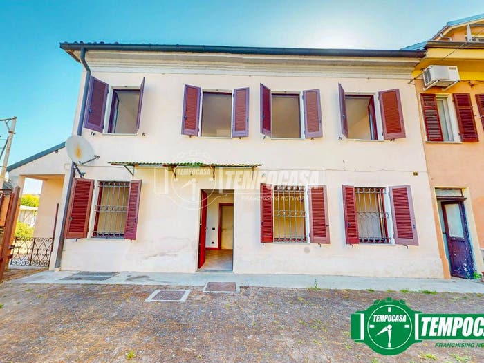 Casa trilocale in vendita in Via della Cappelletta, Orti, Alessandria