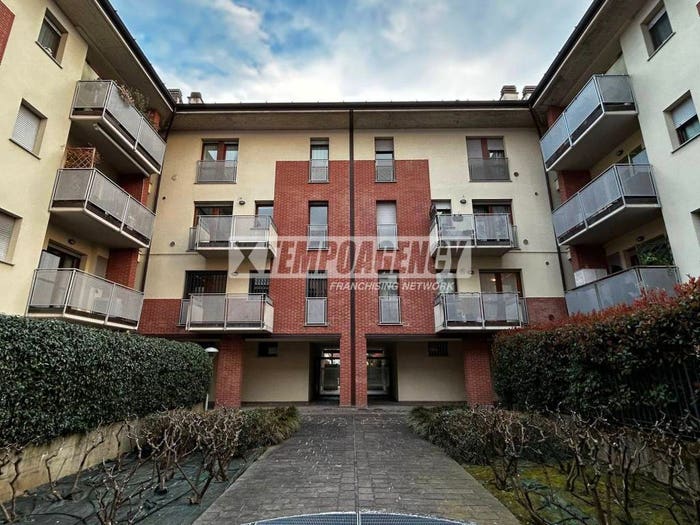 Appartamento trilocale in vendita in Via Vincenzo Cesati sister, Conca Fiorita, Bergamo