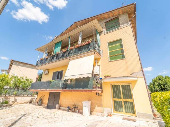 Appartamento quadrilocale in vendita in Via Colle di Mitriano, La Botte, Guidonia Montecelio