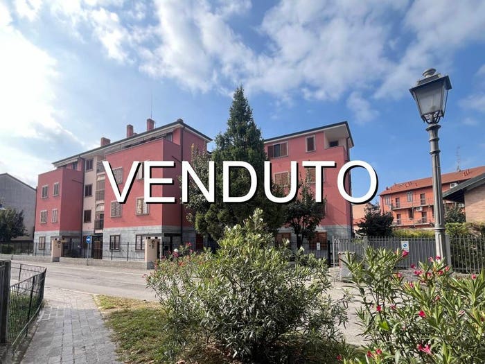 Appartamento trilocale in vendita in Via Trento, Centro, Pioltello