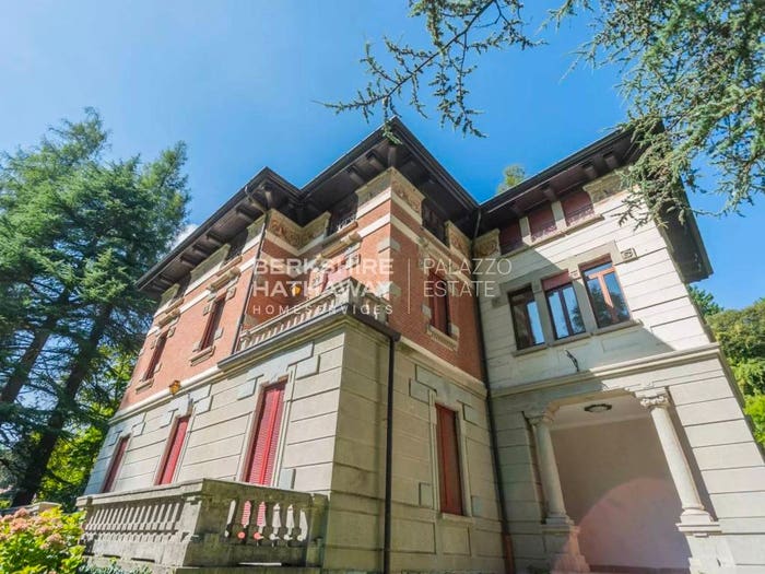 Appartamento bilocale in vendita in Viale Guglielmo Poletti, Lanzo D'Intelvi, Alta Valle Intelvi