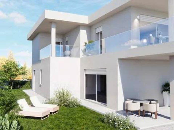 Appartamento con 5 locali in vendita in Bientina