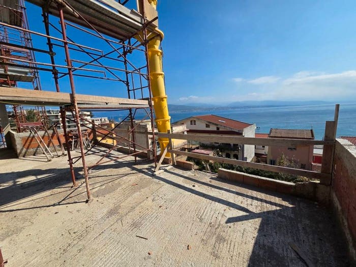 Appartamento con 5 locali in vendita in Salita Fiumara Guardia, Villaggio Pace, Messina
