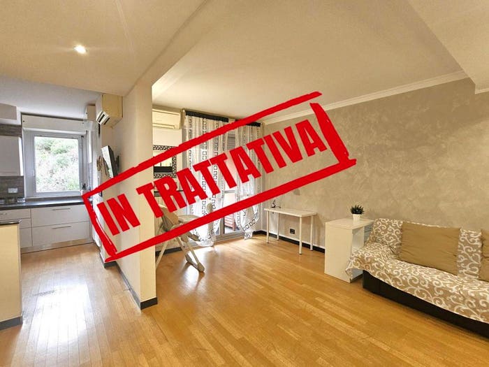 Appartamento trilocale in vendita in Via San Marino, Granarolo, Genova