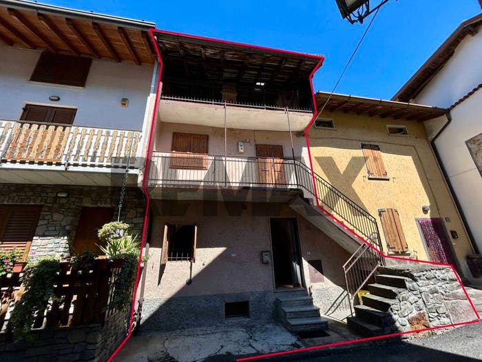 Casa quadrilocale in vendita in Centro, Gianico