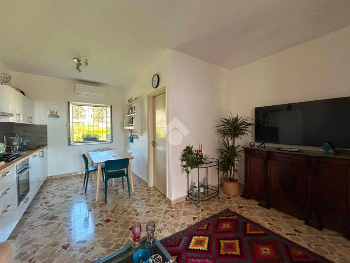 Casa quadrilocale in vendita in Via Zuppetta, Villagrazia, Palermo