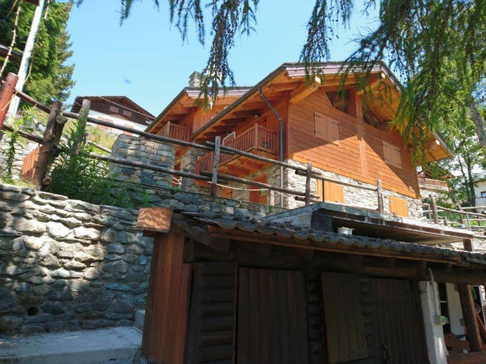 Appartamento trilocale in vendita in Frazione Liussel, Corgnolaz, Chamois