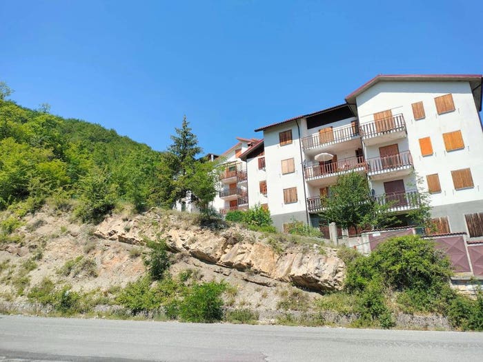 Appartamento bilocale in vendita in Frazione Caldirola la Gioia, La Gioia, Fabbrica Curone