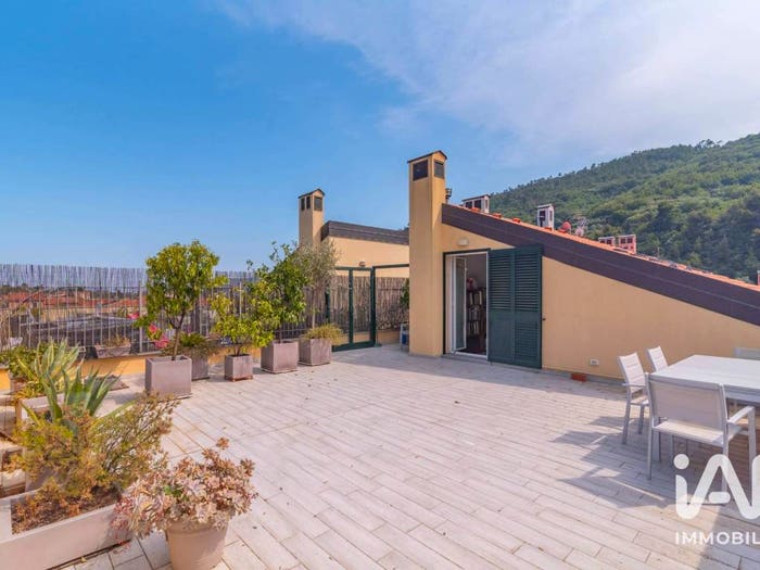 Appartamento trilocale in vendita in Via Villa Gerini, Cisano, Cisano sul Neva
