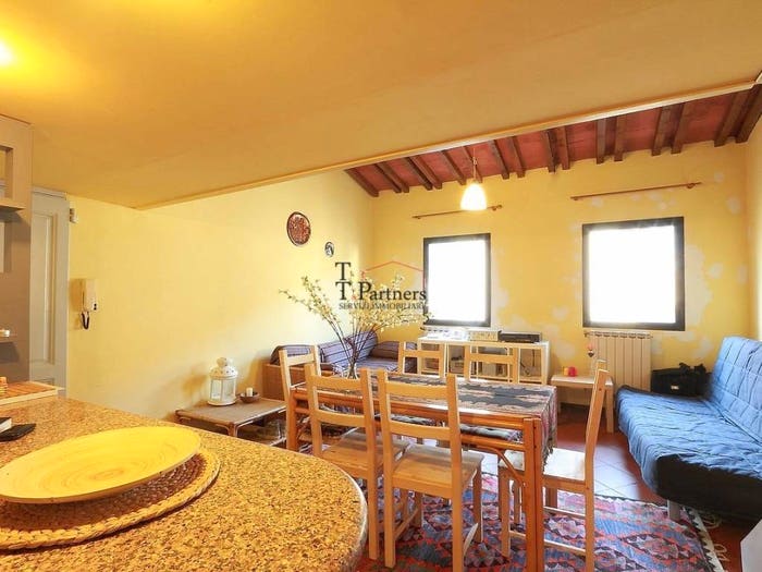 Appartamento quadrilocale in vendita in Piazza d'Ognissanti, Borgo Ognissanti Il Prato, Firenze