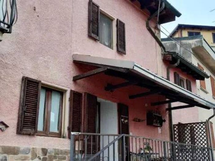 Casa trilocale in vendita in Schizzola Alta, Schizzola, Borgo Priolo
