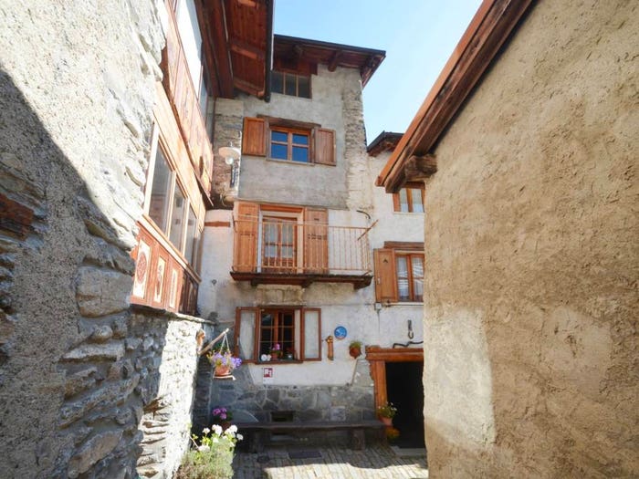 Casa trilocale in vendita in Usseaux