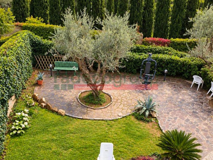 Casa quadrilocale in vendita in Via della Malva, Montenero Basso Montenero Alto, Livorno