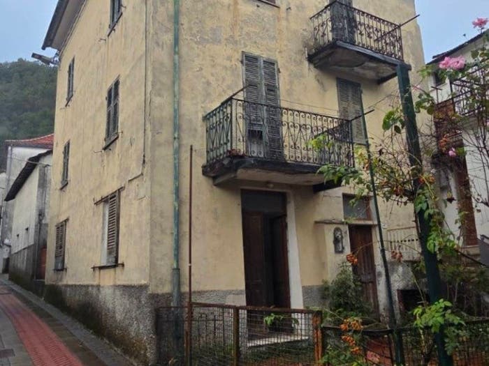 Casa con 6 locali in vendita in Località Cassingheno, Fascia