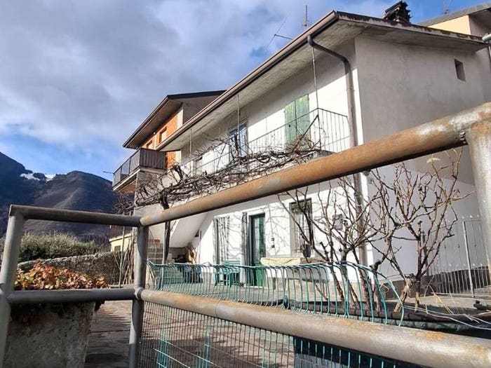 Casa con 5 locali in vendita in Vigolo