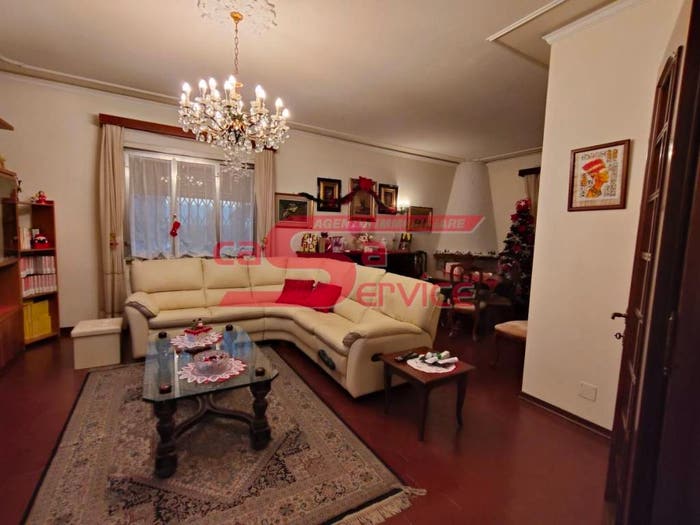 Appartamento con 5 locali in vendita in Via Montebello, MontecatiniTerme