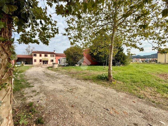 Casa quadrilocale in vendita in Via IV Novembre, Vò, Vo'