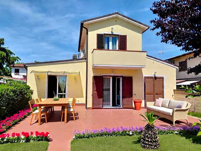Casa con 6 locali in vendita in Titignano Visignano, Cascina