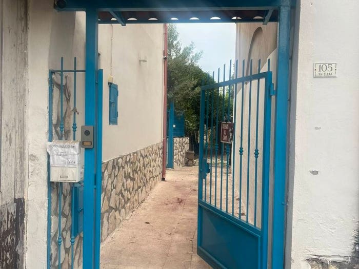 Casa bilocale in vendita in Via Elena, Mondragone