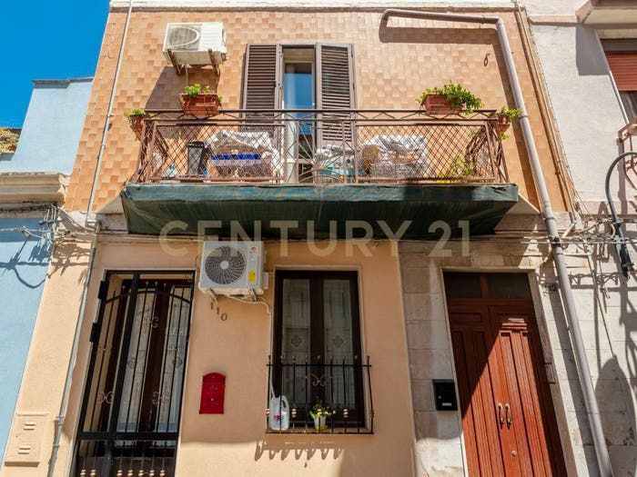 Appartamento con 5 locali in vendita in Via Limpetra, Centro, Augusta