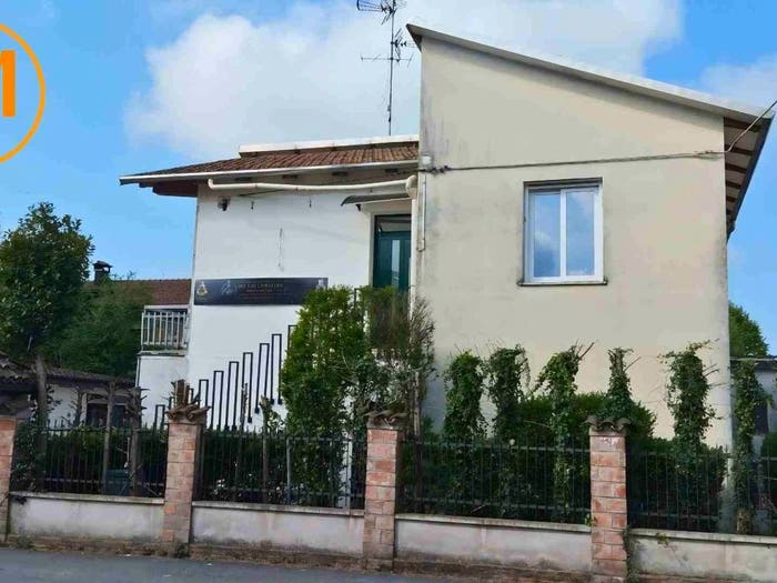 Casa con 6 locali in vendita in Via Ugo Foscolo, Bevilacqua, Crevalcore