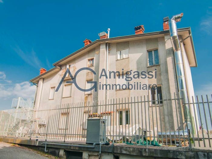 Casa con 6 locali in vendita in Via Roma, Centro, Alzano Lombardo