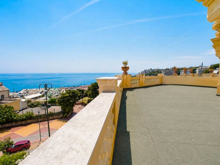 Appartamento con 6 locali in vendita in Corso Italia, Albaro, Genova
