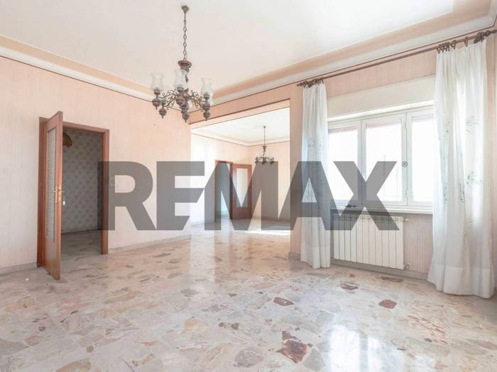 Appartamento con 6 locali in vendita in via antonio Gramsci, Centro, Gravina di Catania
