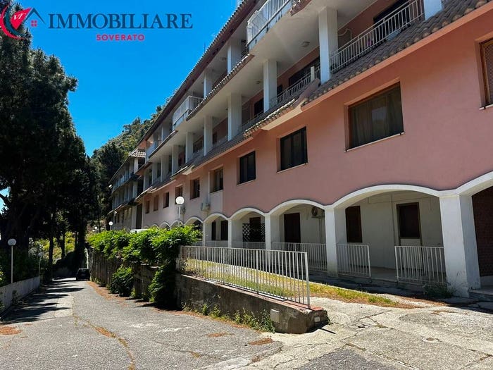 Appartamento trilocale in vendita in Via Nazionale, Copanello, Stalettì