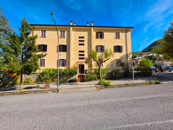Appartamento trilocale in vendita in Via Pacitti, Centro, Villa Latina