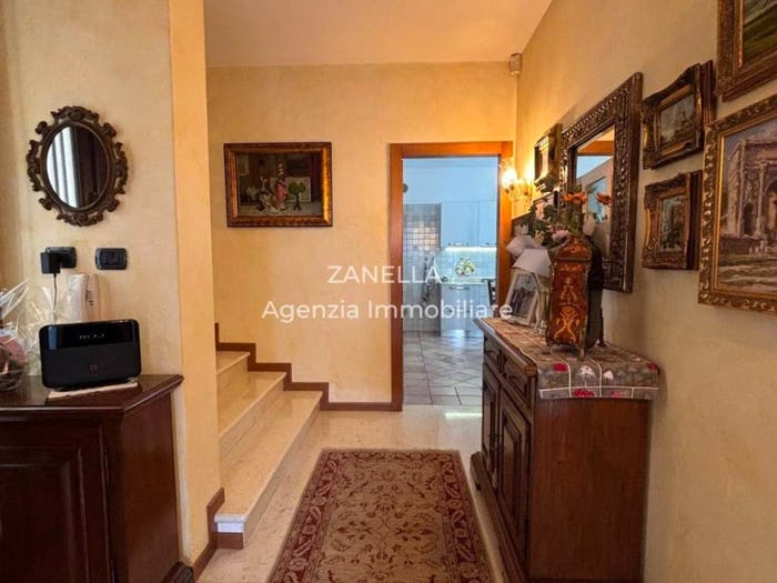 Casa con 6 locali in vendita in Via Giacomo Matteotti, Castelfranco Veneto