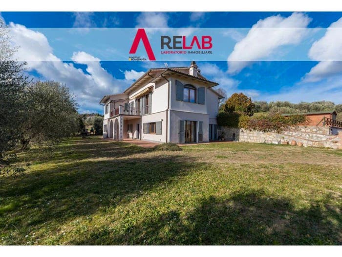 Casa con 6 locali in vendita in Via Montelunghino, Chiusi Scalo, Chiusi