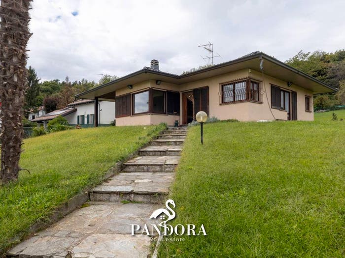 Casa con 5 locali in vendita in don cerutti, Montrigiasco, Arona