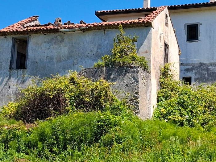 Casa con 6 locali in vendita in Piazza Biagio Lammoglia, Massa, Maratea