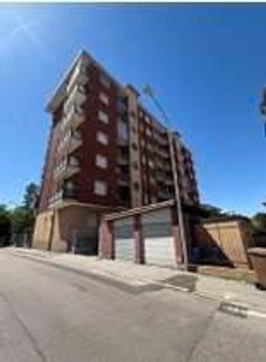 Appartamento trilocale in vendita in Via Villoresi, Centro, Garbagnate Milanese